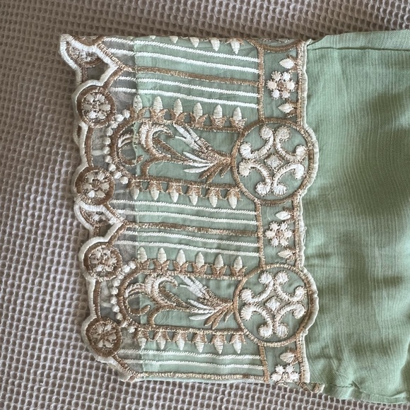 Saree in great condition - Picture 2 of 7